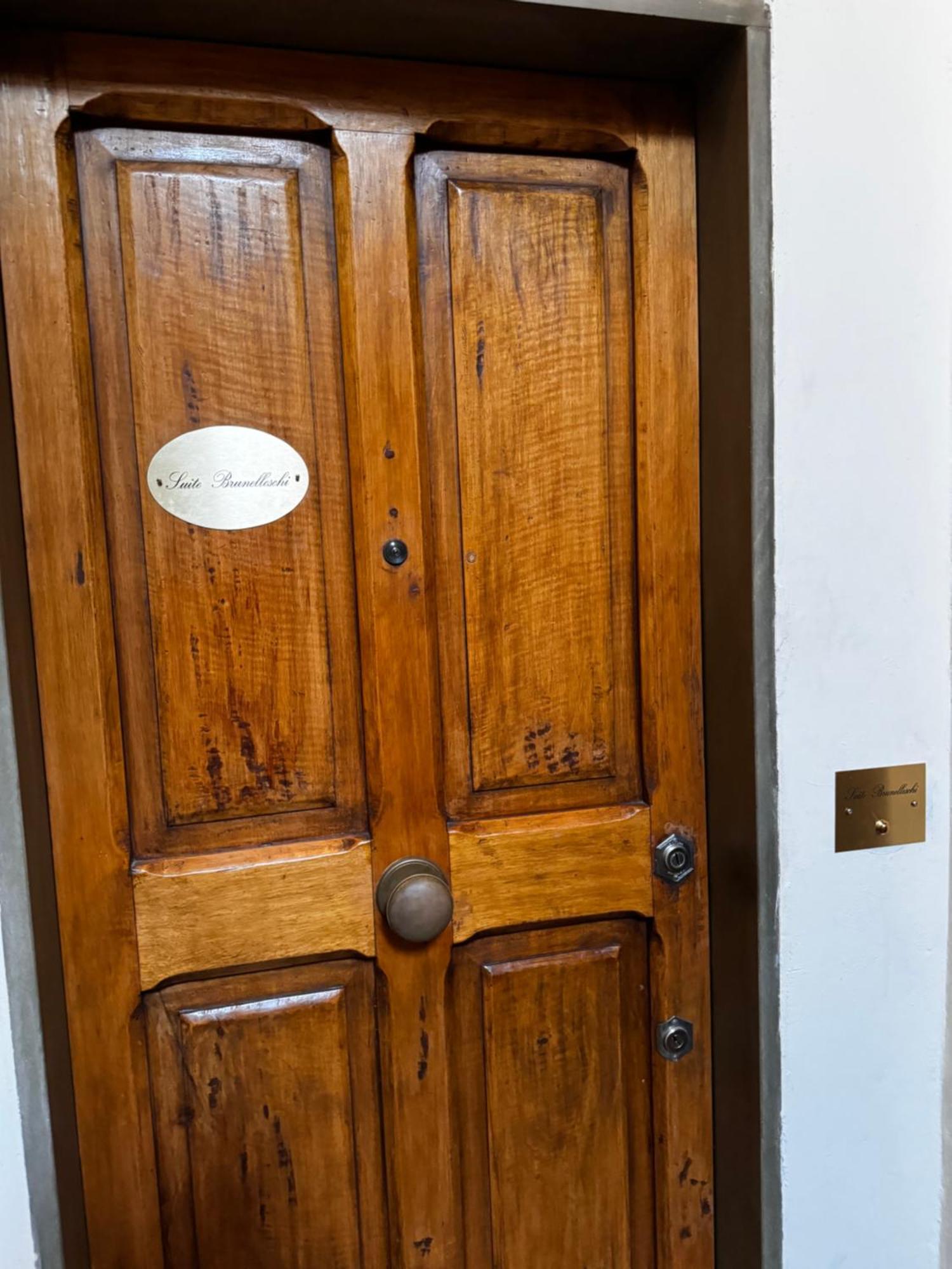 Suite Brunelleschi Florence - 14Th Century Suite Just 120 Steps From Cathedral - Intero Appartamento Exterior photo